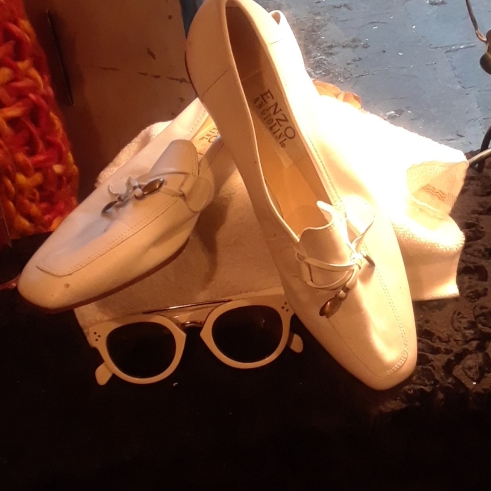 Ladies  shoes